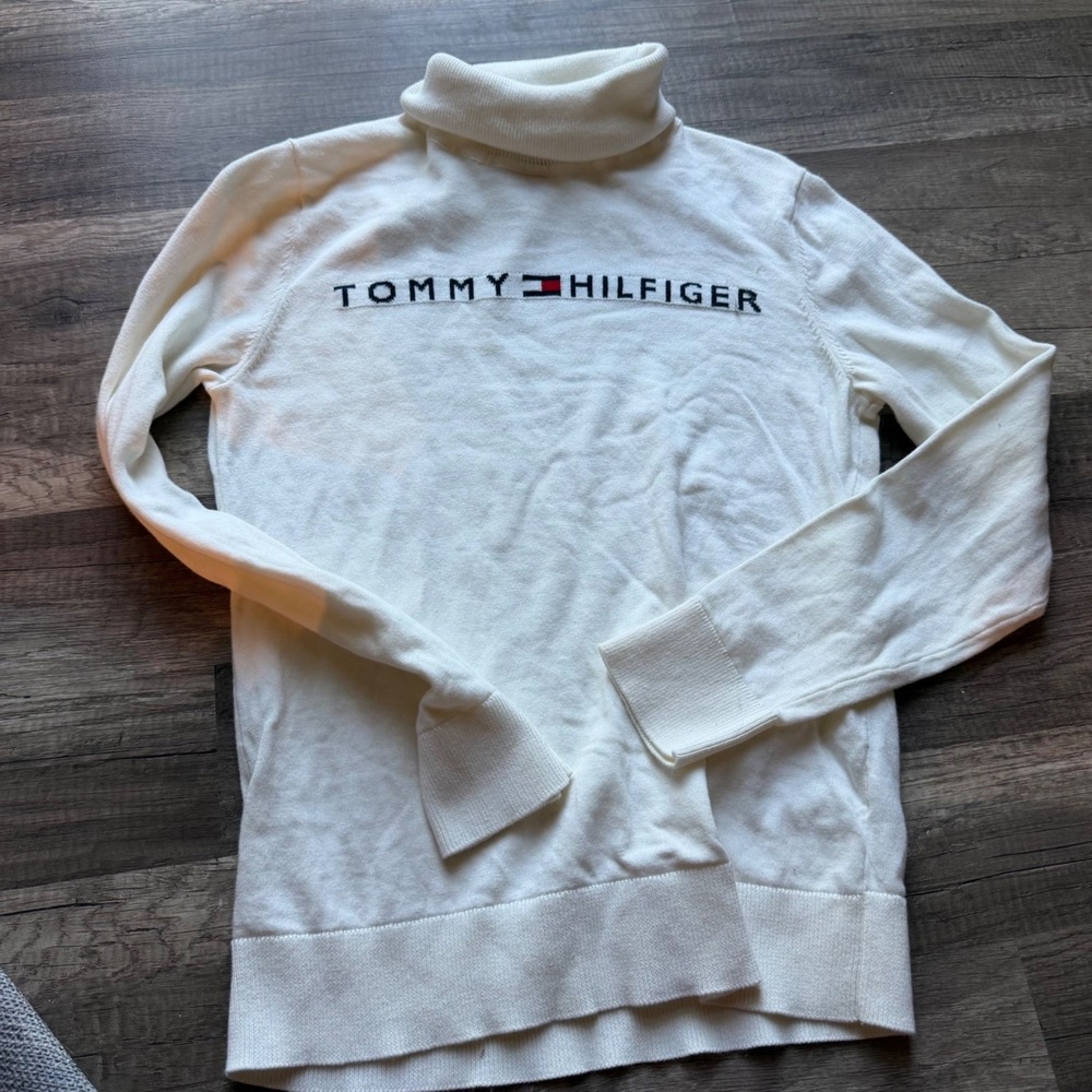 Tommy Hilfiger Womens White Turtleneck Pullover Sweater Small Logo Knit Long Sle